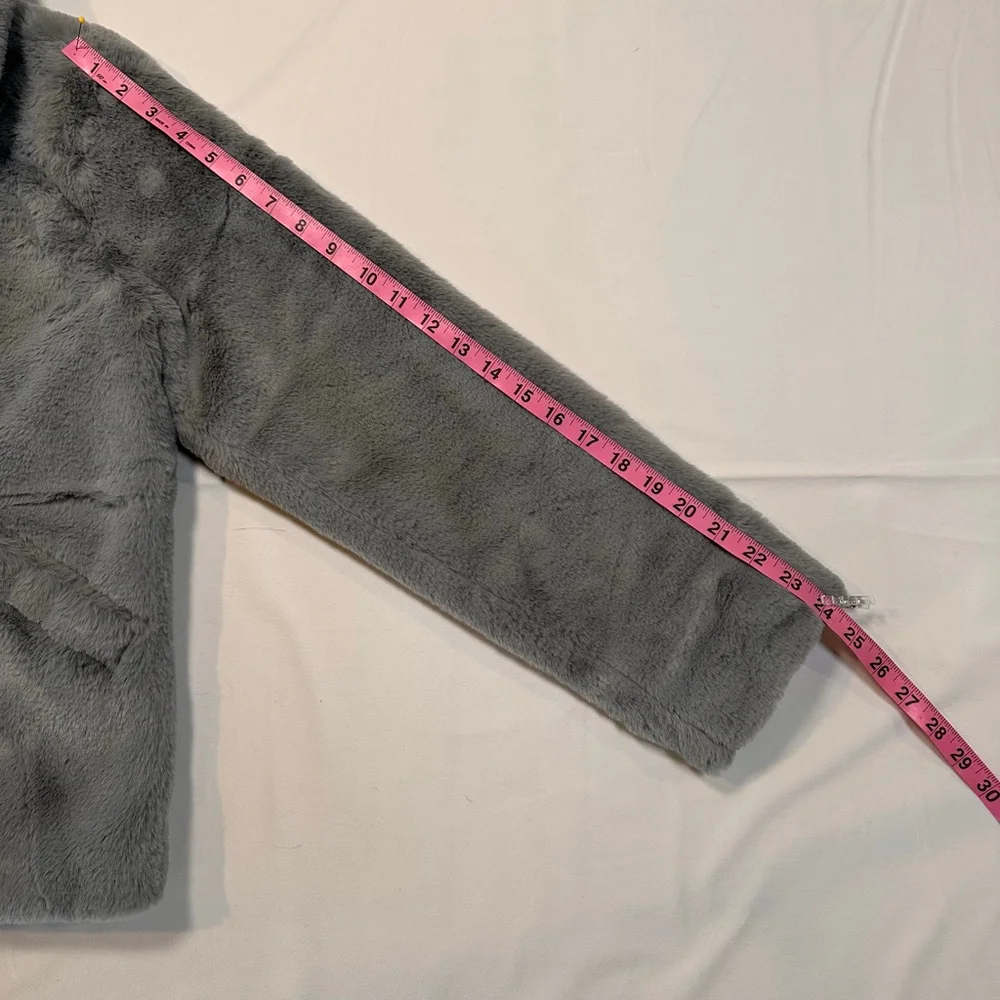 Fat Face (UK) Silver-Grey Faux Fur Jacket | Y2K Minimal Luxe Coat | US 8/ UK 12 - Picture 13 of 13